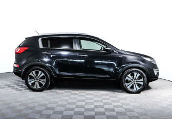 Подержанный автомобиль Kia Sportage 2012 года (4 фото)