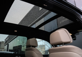 Подержанный автомобиль BMW X7 2020 года (9 фото)