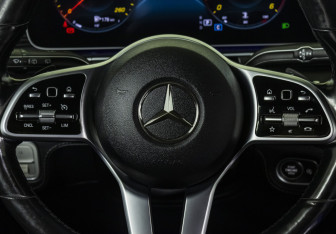 Подержанный автомобиль Mercedes-Benz GLE 2019 года (11 фото)