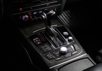 Подержанный автомобиль Audi A6 Sedan 2014 года (18 фото)