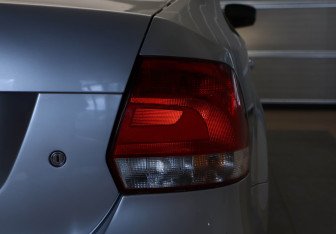 Подержанный автомобиль Volkswagen Polo Sedan 2013 года (18 фото)