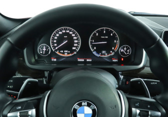 Подержанный автомобиль BMW X6 2014 года (11 фото)