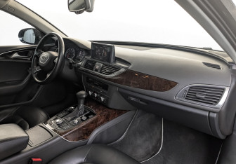 Подержанный автомобиль Audi A6 Sedan 2012 года (13 фото)