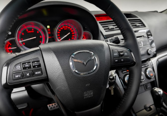 Подержанный автомобиль Mazda 6 Sedan 2011 года (28 фото)