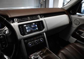 Подержанный автомобиль Land Rover Range Rover 2016 года (17 фото)