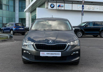 Подержанный автомобиль Skoda Rapid Liftback 2021 года (2 фото)