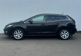 Подержанный автомобиль Mazda CX-7 2008 года (8 фото)