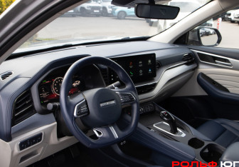 Подержанный автомобиль Haval F7x 2022 года (10 фото)
