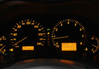 Подержанный автомобиль Toyota Avensis Sedan 2007 года (16 фото)