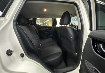 Подержанный автомобиль Nissan Qashqai 2016 года (11 фото)