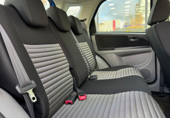 Подержанный автомобиль Suzuki SX4 Hatchback 2011 года (11 фото)