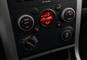 Подержанный автомобиль Suzuki Grand Vitara 2014 года (21 фото)