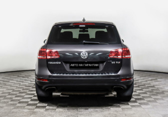 Подержанный автомобиль Volkswagen Touareg 2011 года (4 фото)