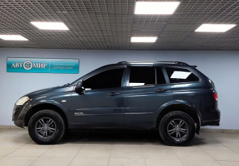 Подержанный автомобиль SsangYong Kyron 2011 года (8 фото)