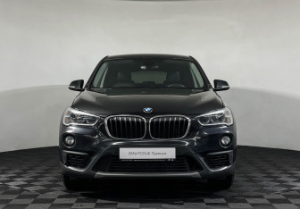 Подержанный автомобиль BMW X1 2018 года (3 фото)