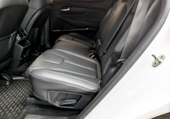 Подержанный автомобиль Hyundai Santa Fe 2019 года (11 фото)