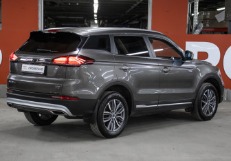Подержанный автомобиль Geely Atlas Pro 2022 года (5 фото)