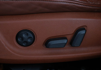 Подержанный автомобиль Audi A4 Sedan 2008 года (13 фото)