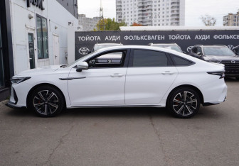 Подержанный автомобиль Chery Arrizo 8 2023 года (8 фото)