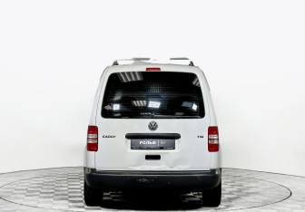 Подержанный автомобиль Volkswagen Caddy Compactvan 2012 года (6 фото)