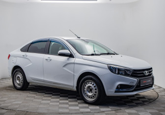 Подержанный автомобиль LADA (ВАЗ) Vesta Sedan 2016 года (7 фото)