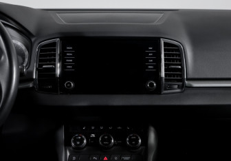 Подержанный автомобиль Skoda Karoq 2020 года (13 фото)