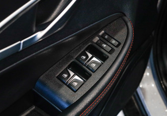 Подержанный автомобиль Changan UNI-T 2023 года (16 фото)