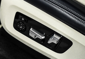 Подержанный автомобиль BMW X7 2019 года (18 фото)