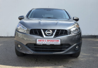 Подержанный автомобиль Nissan Qashqai 2011 года (2 фото)