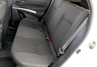 Подержанный автомобиль Suzuki SX4 Hatchback 2021 года (13 фото)