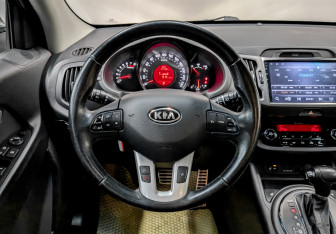 Подержанный автомобиль Kia Sportage 2011 года (21 фото)