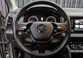 Подержанный автомобиль Skoda Karoq 2020 года (16 фото)