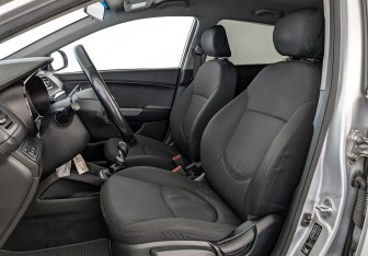 Подержанный автомобиль Kia Rio Hatchback 2016 года (20 фото)