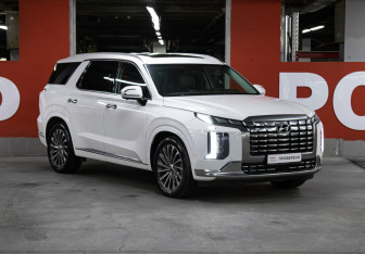 Подержанный автомобиль Hyundai Palisade 2023 года (3 фото)