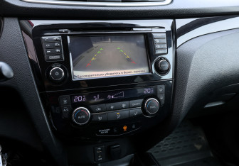 Подержанный автомобиль Nissan Qashqai 2014 года (18 фото)