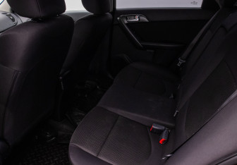Подержанный автомобиль Kia Cerato Sedan 2010 года (11 фото)