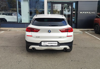 Подержанный автомобиль BMW X2 2018 года (6 фото)