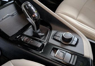 Подержанный автомобиль BMW X2 2020 года (27 фото)