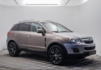 Подержанный автомобиль Opel Antara 2014 года (7 фото)