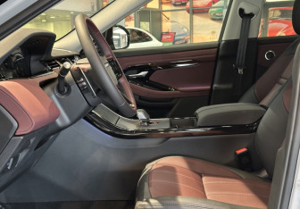 Новый Land Rover Range Rover Evoque 2025 (11 фото)