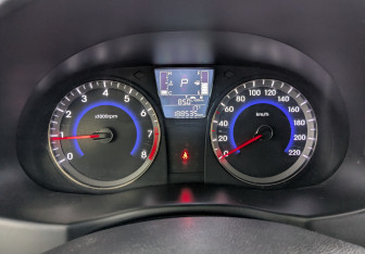 Подержанный автомобиль Hyundai Solaris Sedan 2016 года (13 фото)