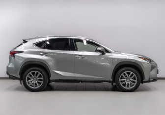 Подержанный автомобиль Lexus NX 2014 года (4 фото)