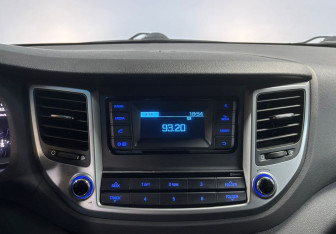 Подержанный автомобиль Hyundai Tucson 2016 года (15 фото)