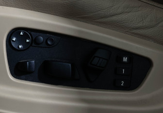 Подержанный автомобиль BMW X6 2009 года (16 фото)