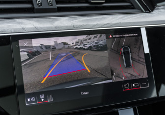 Новый Audi e-tron 2022 (17 фото)