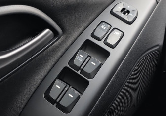 Подержанный автомобиль Hyundai ix35 2015 года (15 фото)