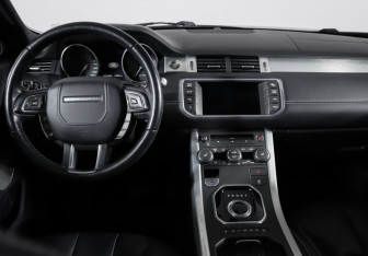 Подержанный автомобиль Land Rover Range Rover Evoque 2014 года (12 фото)