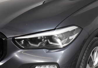 Подержанный автомобиль BMW X5 2019 года (7 фото)