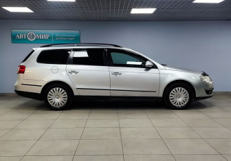 Подержанный автомобиль Volkswagen Passat Wagon 2009 года (4 фото)