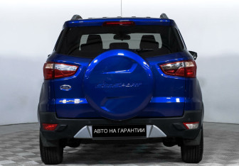 Подержанный автомобиль Ford EcoSport 2015 года (4 фото)